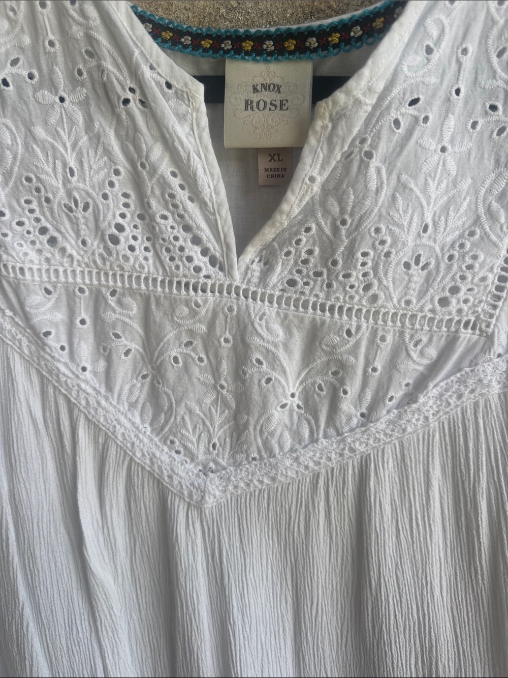 Knox Rose White Eyelet V‑Neck Cotton Blouse - Picture 3 of 6
